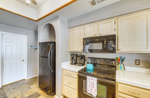 North Mountain House | Hike & Golf! Townhouse w/Resort Perks in PHX