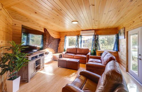 Patten House | Hike, Ski and Explore Patten Home with Pool Table!