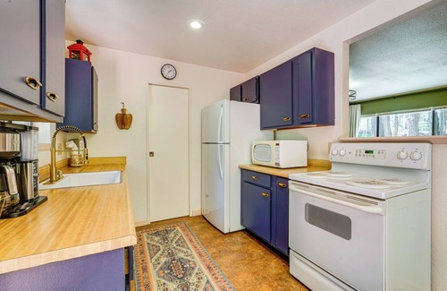 Alta Cabin | Hike & Ski! Cabin 20 Mi to Soda Springs Mtn Resort