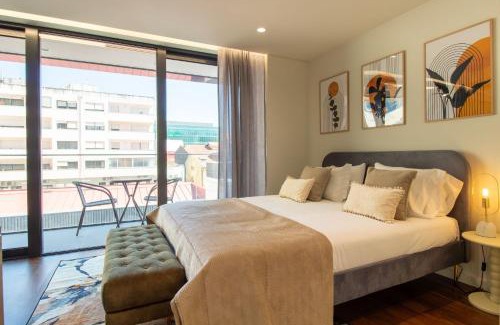 Vila Nova de Gaia Apartment | HILCROWN 39 Studios by LovelyStay