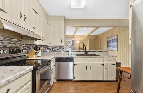 Tuscaloosa Apartment | Hillcrest Haven | Spacious 3BR Near UA & Downtown