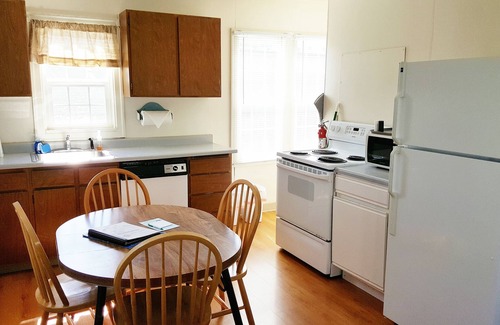 Seaside Hotel | Hillcrest Inn