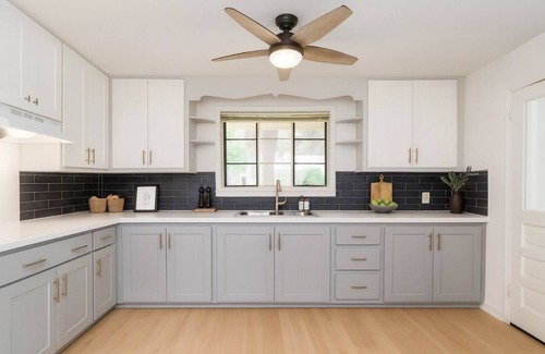 Hillcrest House | Hillcrest Luxe - 2BR with Complete Makeover & All-New Furnishings