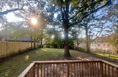 Hillcrest House | Hillcrest Luxe - 2BR with Complete Makeover & All-New Furnishings