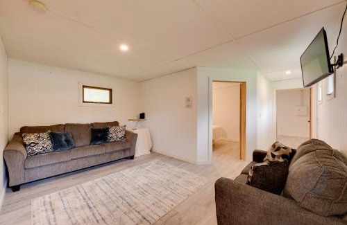 Hillsgrove House | Hillsgrove Cabin with Community Perks Pets Welcome!