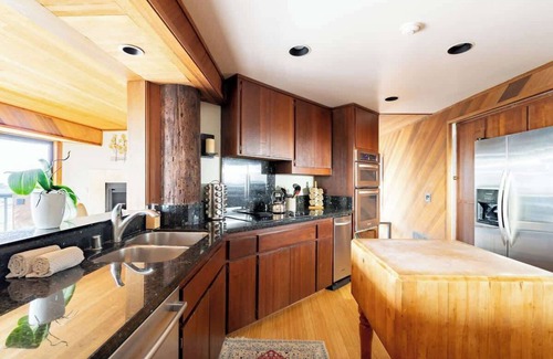 La Jolla Mesa House | Hillside 3BR Beach Retreat w/Sweeping Ocean Views