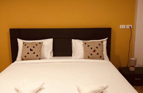 Bang Kung Hotel | Hillside Boutique