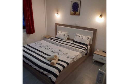 Dolna Matka Apartment | Hillside Haven - Nora East