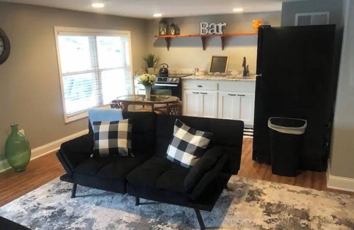 Ridgeway Apartment | Hillside Haven on Lake Wateree- Entire House