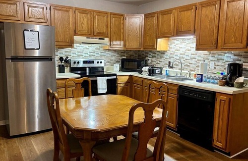 Covel House | Hillside Hideaway 2 - A Hatfield McCoy Rider Retreat