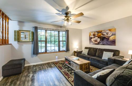 Williamstown House | Hillside Home 5 Mi to the Ark in Williamstown!