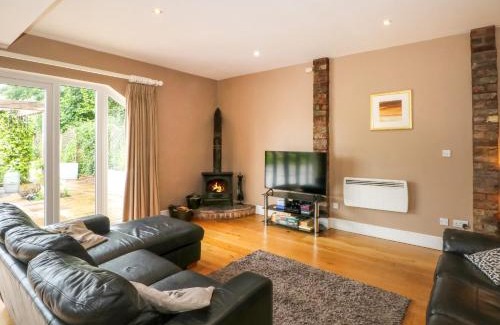 Tarvin House | Hillside House