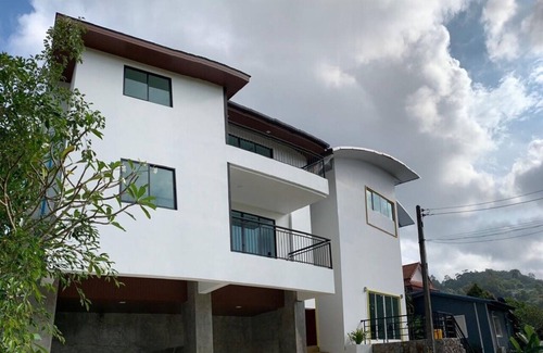 Kamala Apartment | Hillside Studio Vacation Apartment with Pool