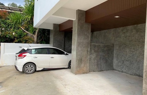 Kamala Apartment | Hillside Studio Vacation Apartment with Pool