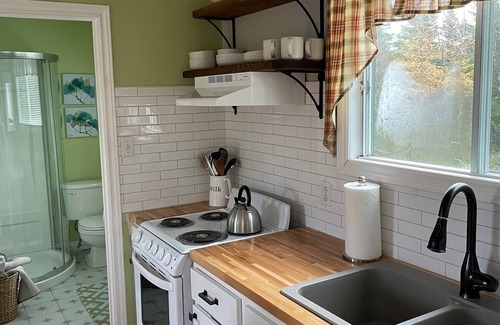 Cape Broyle Cottage | Hilltop Cottage steps from East Coast Trail, fishing & whale watching