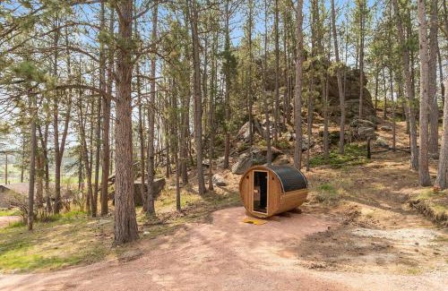 Custer House | Hilltop Cottage