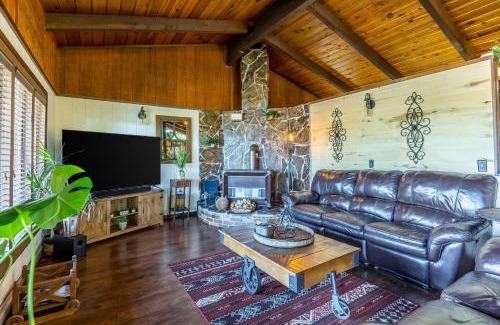 Bigfork House | Hilltop Hideaway