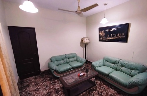 PECHS Hotel | Hilltop Hotel