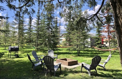 International Falls Cabin | Hilltop Lodge Standard Double - Room 110