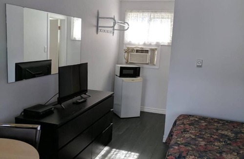Kingston Hotel | Hilltop Motel