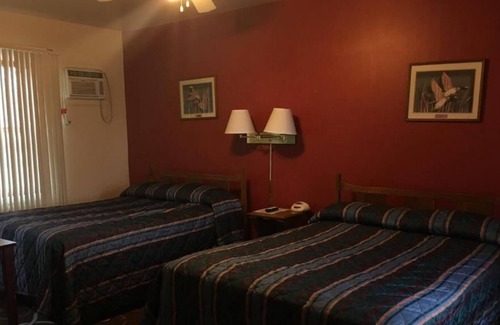 Montello Hotel | Hilltop Motel