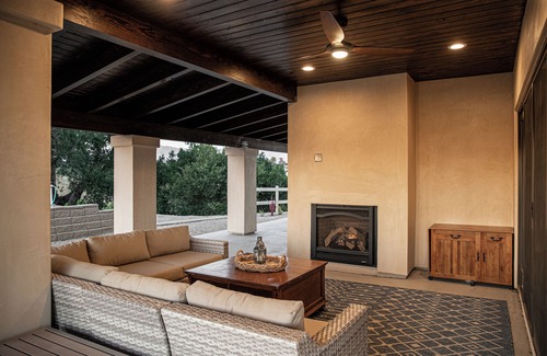 Santa Ynez House | Hilltop Villa in Wine Country