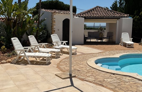 Silves Villa | Hilltop villa with lovely pool and stunning views,. Inc. air-con,and BBQ.