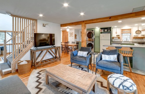 Walton Cabin | Hilltop Walton Getaway with Picturesque Views!