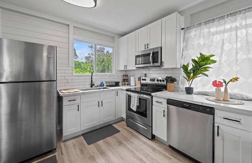 Hilo Cottage | Hilo Bay Bungalow 2/BR 1/BA