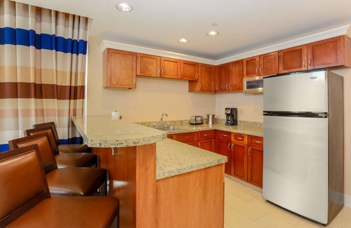 Downtown Branson Hotel | Hilton Branson Convention Center