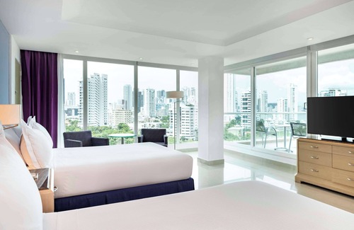 El Laguito Resort | Hilton Cartagena