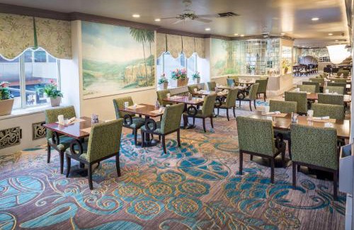 Downtown Cincinnati Hotel | Hilton Cincinnati Netherland Plaza