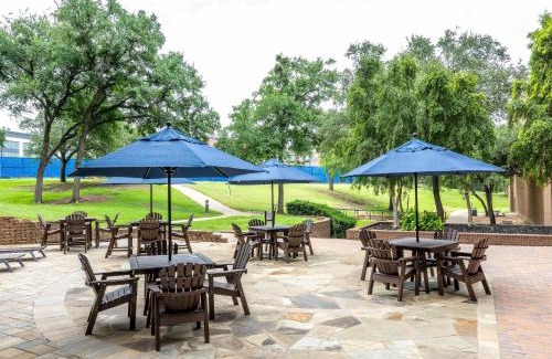 Grapevine Hotel | Hilton DFW Lakes Executive Conference Center