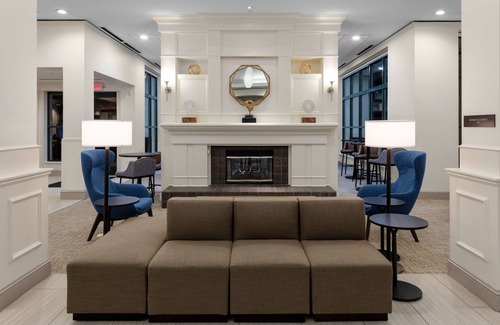 North Brookhaven Hotel | Hilton Garden Inn Atlanta Perimeter Center