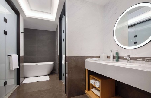 Fengtai Hotel | Hilton Garden Inn Beijing Huaxiang Tiantan Hospital