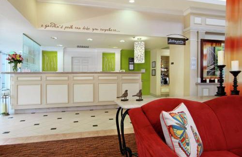 Greenbrier East Hotel | Hilton Garden Inn Chesapeake Greenbrier