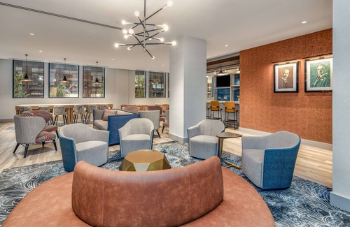 The Loop Hotel | Hilton Garden Inn Chicago Central Loop