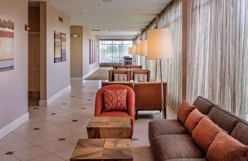 Airport Township Hotel | Hilton Garden Inn St. Louis Airport