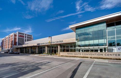 Downtown Hotel | Hilton Garden Inn Terre Haute