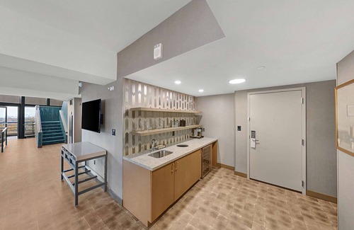 Downtown Toledo Hotel | Hilton Garden Inn Toledo Downtown