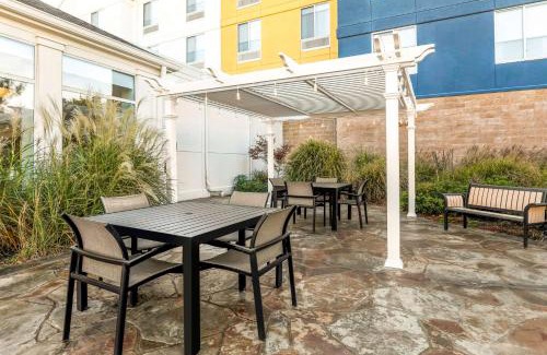 South Tulsa Hotel | Hilton Garden Inn Tulsa South