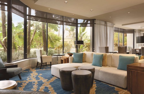Ludlam Hotel | Hilton Miami Airport Blue Lagoon
