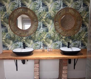 Hilton House | Hilton Splendour