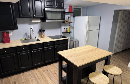 Suitland Apartment | Hinden Osais 5 mins from DC