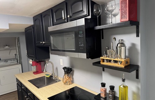 Suitland Apartment | Hinden Osais 5 mins from DC