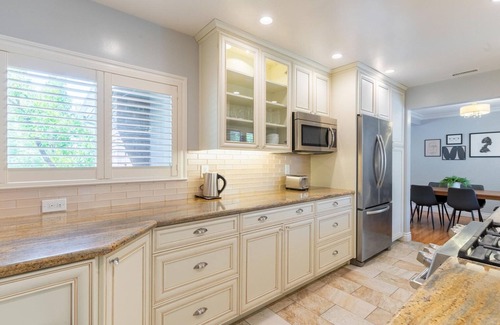 Willow Glen House | Hip San Jose 4BR w/Yard & A/C, nr Trails & Parks, by Blueground