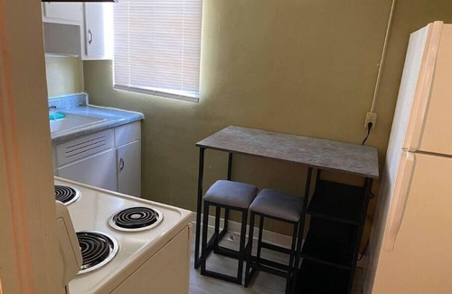 Valdosta Apartment | Historic 2Bedroom 2bath apartment near Hospital & VSU(2ndF)