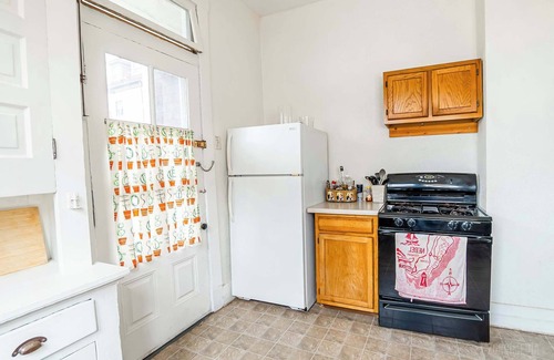 Homestead Apartment | Historic 3 Bed Home - Unique Experience
