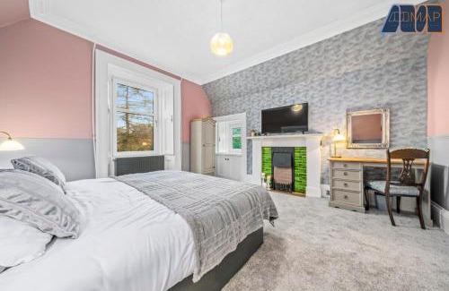 Wemyss Bay Apartment | Historic 3 Bed Private Parking Nr Railway Station