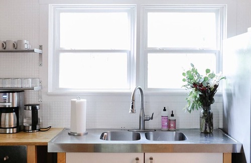 Phillips House | Historic 5/4 Spacious Sleeps 16 Hot Tub Pool A&M